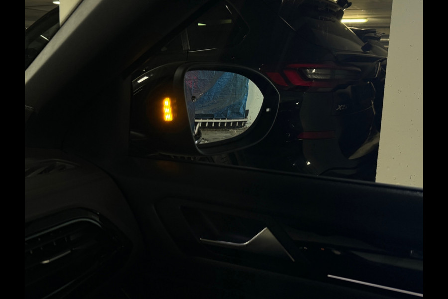 Volkswagen T-Roc 1.5 TSI R-Line Pano|IQ|Keyles|CarPlay|Sfeer