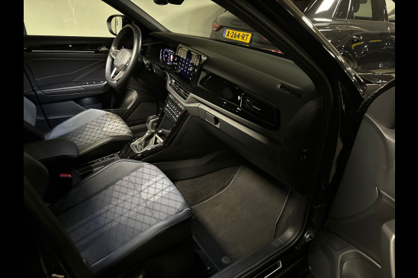Volkswagen T-Roc 1.5 TSI R-Line Pano|IQ|Keyles|CarPlay|Sfeer