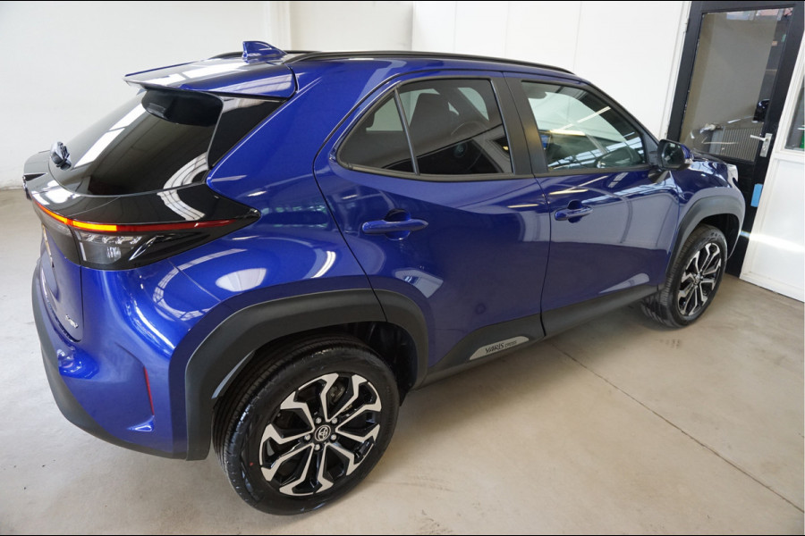 Toyota Yaris Cross 1.5 Hybrid adaptive cruise control | android auto / apple carplay