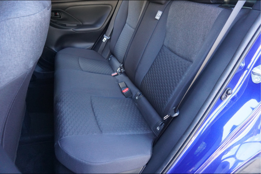 Toyota Yaris Cross 1.5 Hybrid adaptive cruise control | android auto / apple carplay