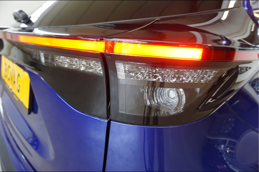Toyota Yaris Cross 1.5 Hybrid adaptive cruise control | android auto / apple carplay