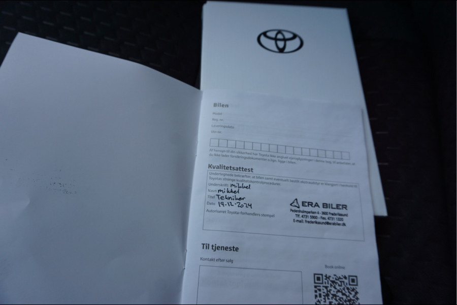 Toyota Yaris Cross 1.5 Hybrid adaptive cruise control | android auto / apple carplay