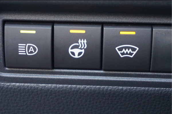 Toyota Yaris Cross 1.5 Hybrid adaptive cruise control | android auto / apple carplay