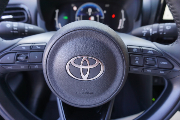 Toyota Yaris Cross 1.5 Hybrid adaptive cruise control | android auto / apple carplay