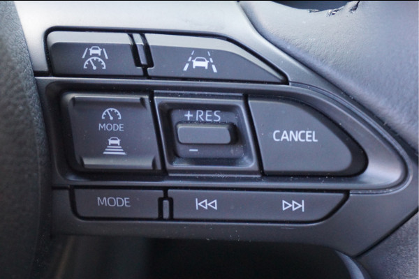 Toyota Yaris Cross 1.5 Hybrid adaptive cruise control | android auto / apple carplay