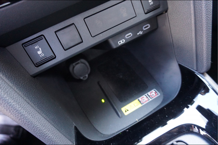 Toyota Yaris Cross 1.5 Hybrid adaptive cruise control | android auto / apple carplay