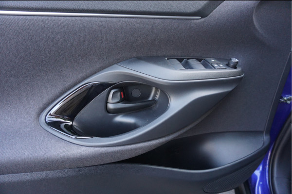 Toyota Yaris Cross 1.5 Hybrid adaptive cruise control | android auto / apple carplay
