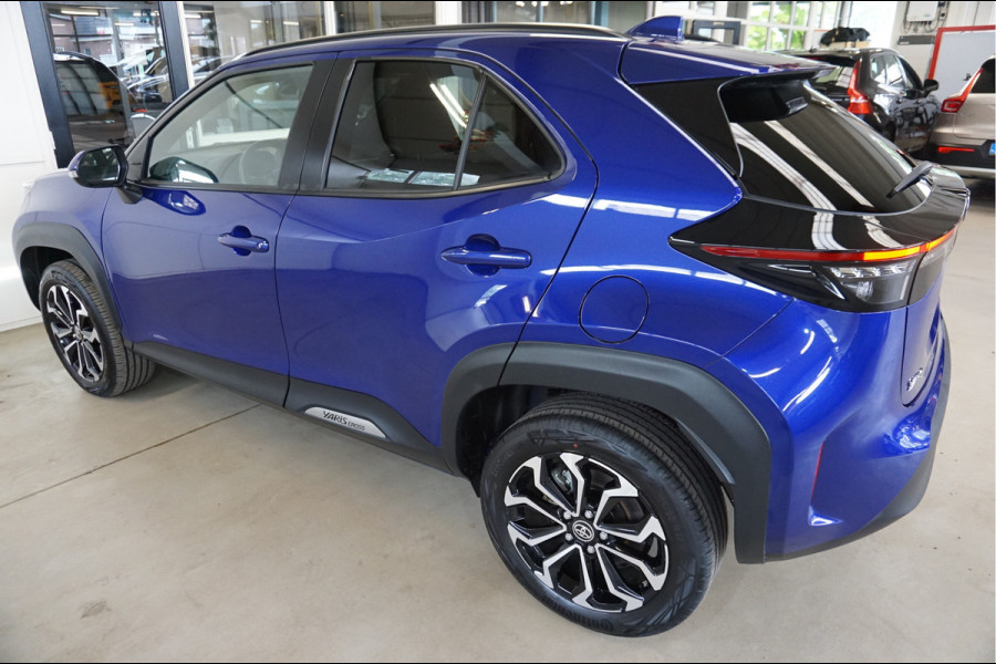 Toyota Yaris Cross 1.5 Hybrid adaptive cruise control | android auto / apple carplay
