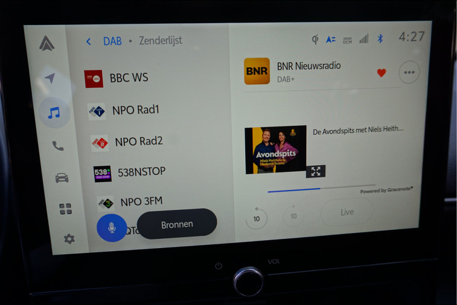 Toyota Yaris Cross 1.5 Hybrid adaptive cruise control | android auto / apple carplay