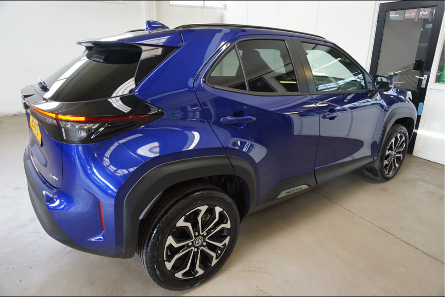 Toyota Yaris Cross 1.5 Hybrid adaptive cruise control | android auto / apple carplay