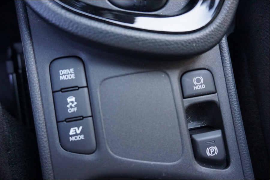 Toyota Yaris Cross 1.5 Hybrid adaptive cruise control | android auto / apple carplay