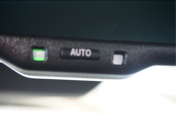 Toyota Yaris Cross 1.5 Hybrid adaptive cruise control | android auto / apple carplay