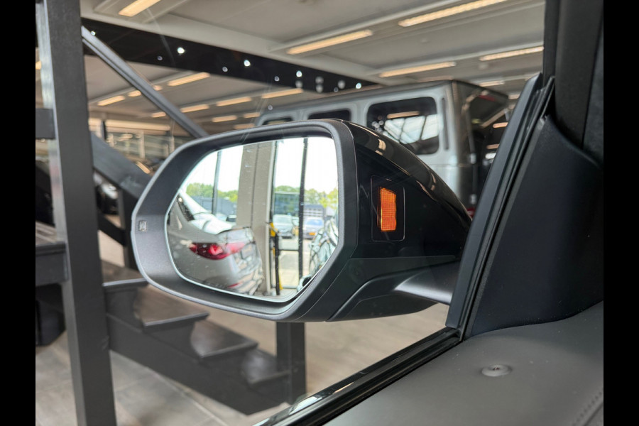 Audi Q8 60 TFSI e quattro S Line Comp Pano|RS Seat|HuD|Memory