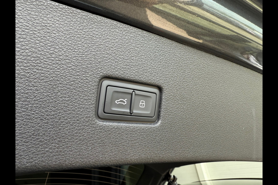 Audi Q8 60 TFSI e quattro S Line Comp Pano|RS Seat|HuD|Memory