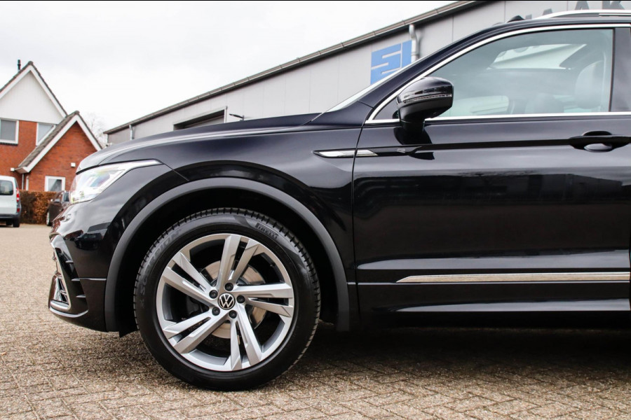 Volkswagen Tiguan 1.5 TSI R-Line Business+ 150pk DSG! NIEUW|Panoramadak|Virtual Cockpit|IQ LED Plus|NAVI|ACC|Lane|Harman Kardon|19