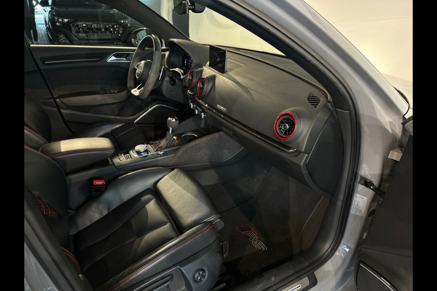 Audi RS3 Limousine 2.5 TFSI quattro Pano|RS Seat|Keyless|B&O