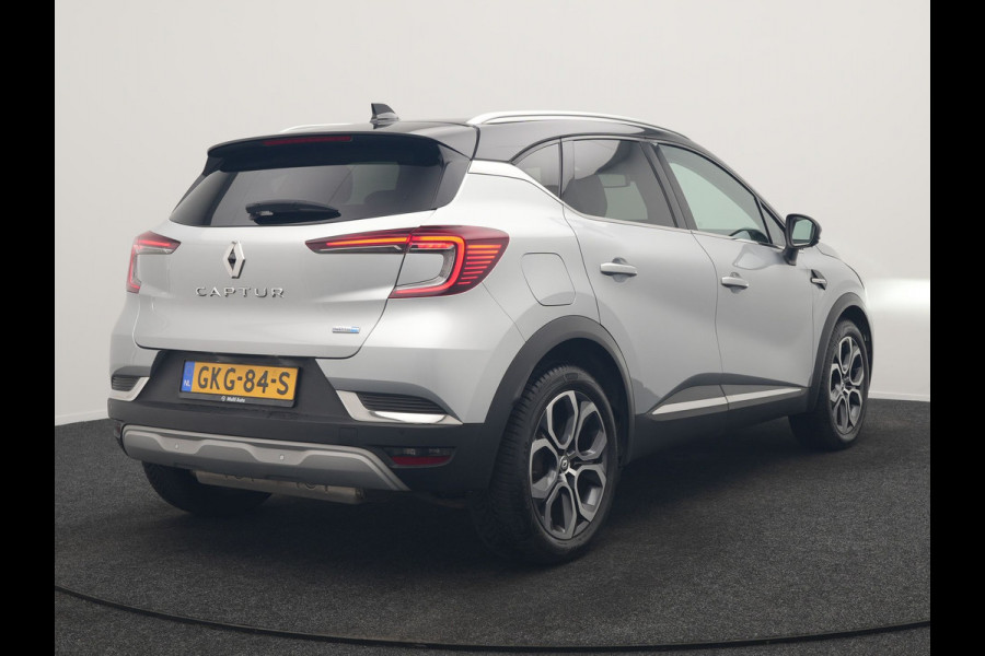 Renault Captur 1.6 E-Tech PHEV Intens 160pk | Camera | Apple Carplay | Cruise Control | Keyless | Sportstoelen Verwarmd | Virtual | Navigatie | DAB | 18"L.M | | Plug In Hybrid |