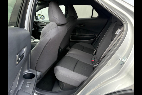 Toyota C-HR 1.8 Hybrid 140PK First Edition Bi-Tone/Winter-pack/Gr.-navigatie/Elektr.klep/Camera/Adapt.-cruise
