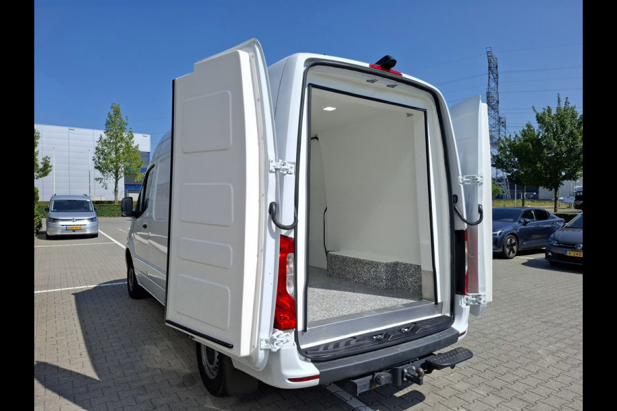 Mercedes-Benz Sprinter 319 CDI L2 H2 Koelwagen Dag en Nacht 3.5T Trekhaak (Wordt verwacht)