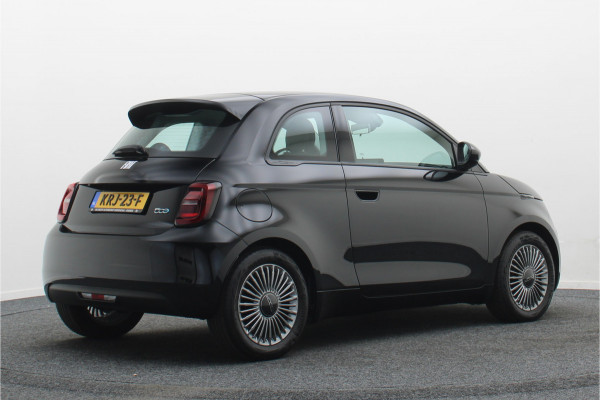 Fiat 500E Icon 42 kWh SOH 97%, Virtual Cockpit, Apple Carplay, Lane Assist, 16"