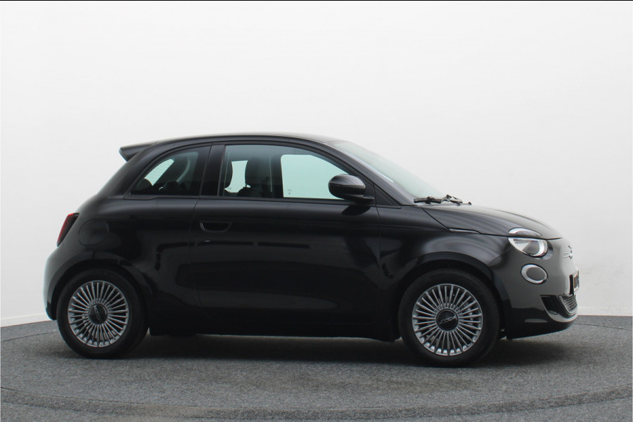 Fiat 500E Icon 42 kWh SOH 97%, Virtual Cockpit, Apple Carplay, Lane Assist, 16"