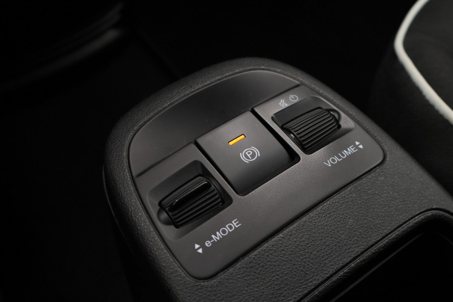 Fiat 500E Icon 42 kWh SOH 97%, Virtual Cockpit, Apple Carplay, Lane Assist, 16"