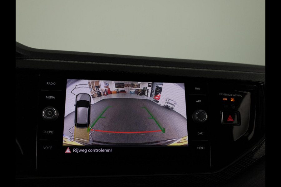 Volkswagen Taigo 1.0 TSI Life Edition 115 pk Automaat (DSG) | Verlengde garantie | Navigatie | Parkeersensoren | Achteruitrijcamera | Adaptieve cruise control |