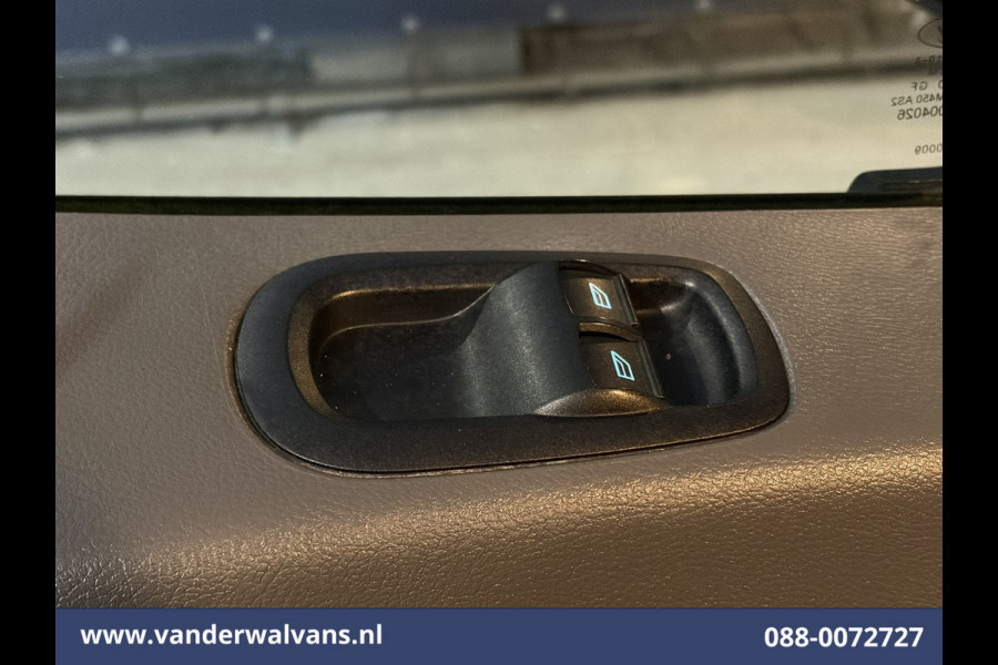 Ford Transit 2.0 TDCI 130pk L3H2 Euro6 Airco | Cruisecontrol | Camera | Parkeersensoren Verwarmde voorruit, Bijrijdersbank