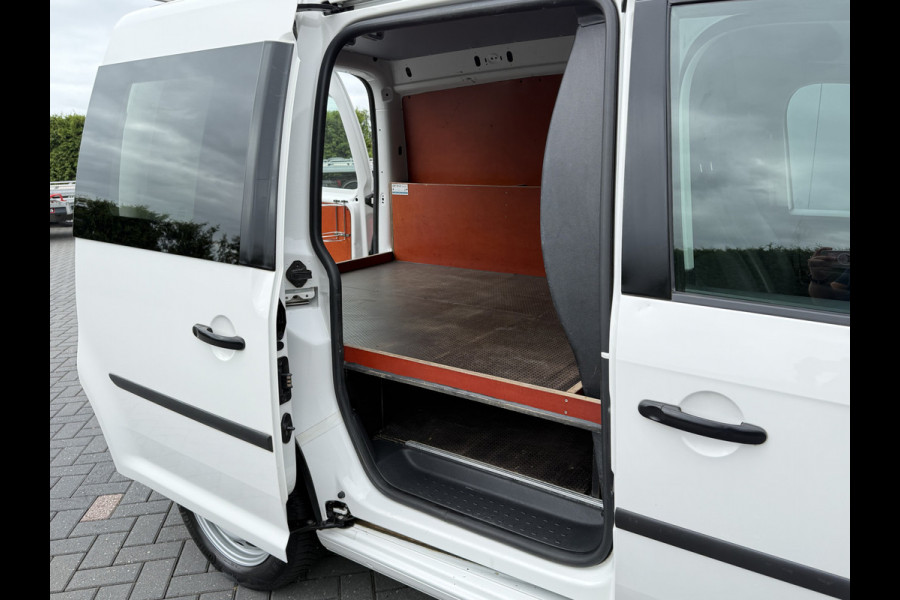 Volkswagen Caddy 1.4 TSI 131 PK BENZINE AUTOMAAT !! / BPM VRIJ / IMPERIAAL / TREKHAAK / INRICHTING / NAVI / AIRCO / CRUISE
