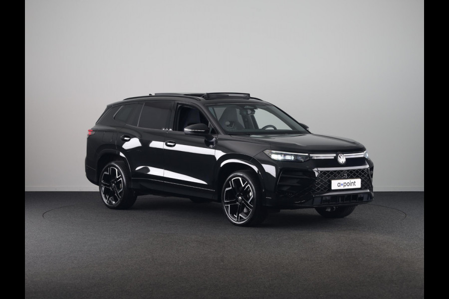 Volkswagen Tayron 1.5 eHybrid R-Line Edition 272 pk Automaat (DSG) | Verlengde garantie | Navigatie | Panoramadak | Trekhaak (wegklapbaar) | Parkeersensoren (Park assist) | Rondomzicht camera | Black Style pakket | R-Line |