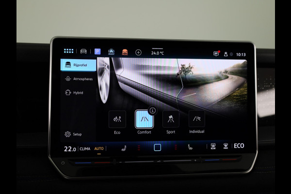 Volkswagen Tayron 1.5 eHybrid R-Line Edition 272 pk Automaat (DSG) | Verlengde garantie | Navigatie | Panoramadak | Trekhaak (wegklapbaar) | Parkeersensoren (Park assist) | Rondomzicht camera | Black Style pakket | R-Line |
