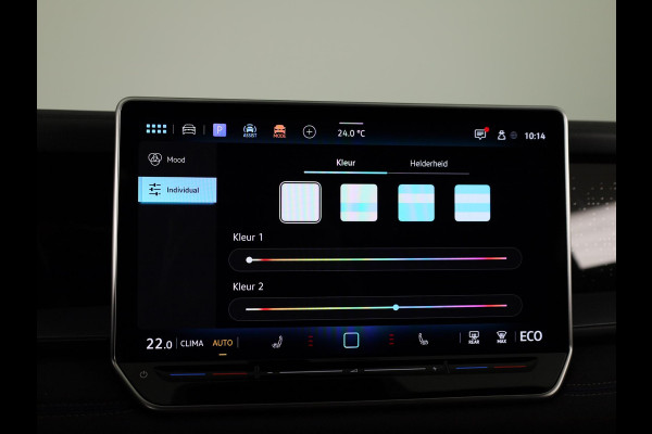 Volkswagen Tayron 1.5 eHybrid R-Line Edition 272 pk Automaat (DSG) | Verlengde garantie | Navigatie | Panoramadak | Trekhaak (wegklapbaar) | Parkeersensoren (Park assist) | Rondomzicht camera | Black Style pakket | R-Line |