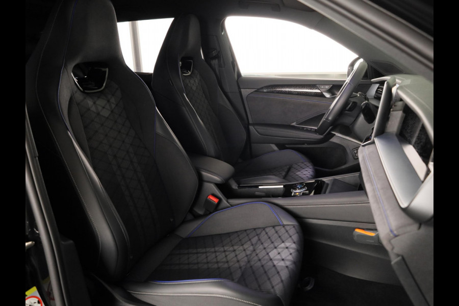 Volkswagen Tayron 1.5 eHybrid R-Line Edition 272 pk Automaat (DSG) | Verlengde garantie | Navigatie | Panoramadak | Trekhaak (wegklapbaar) | Parkeersensoren (Park assist) | Rondomzicht camera | Black Style pakket | R-Line |