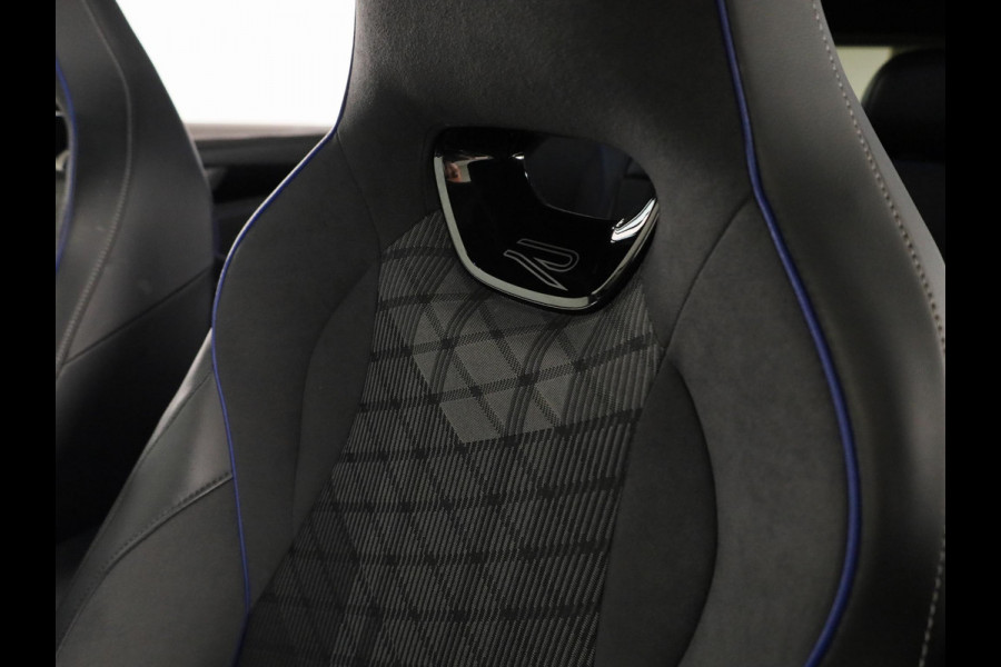 Volkswagen Tayron 1.5 eHybrid R-Line Edition 272 pk Automaat (DSG) | Verlengde garantie | Navigatie | Panoramadak | Trekhaak (wegklapbaar) | Parkeersensoren (Park assist) | Rondomzicht camera | Black Style pakket | R-Line |