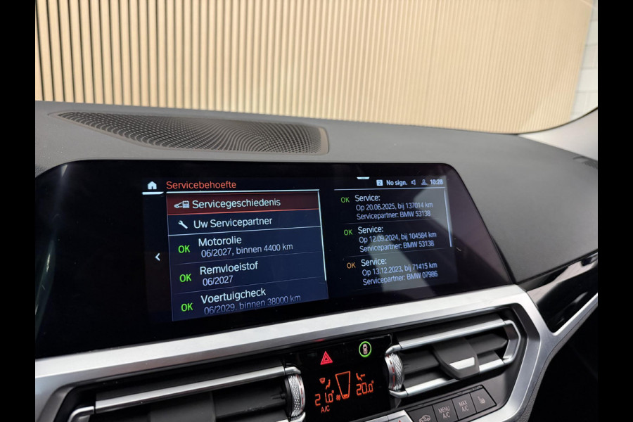 BMW 3 Serie Touring 330e xDrive Plugin-hybrid 292PK Aut. Sportline | Navi | Trekhaak | LED | PDC | Incl. garantie