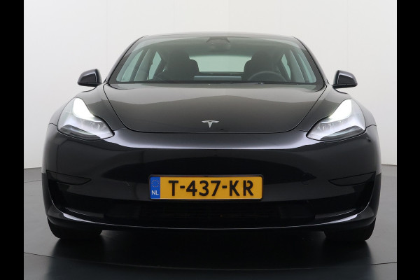 Tesla Model 3 Standard RWD Plus 60kWh Warmtepomp LFP-Accu SOH 93% AMD Ryzen™ ­Stuur+Stoelverwarming Navi Camera's Leder Adap.Cruise Elek.Achte Premium Luidsprekers Lmv 19" Led Panoramadak Google Maps® Elek.Stoelen+Memory 1e Eigenaar Origineel Nederlandse Auto