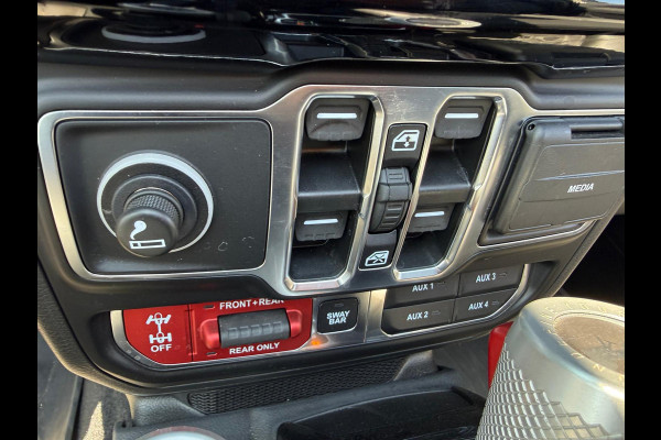 Jeep Wrangler BRUTE Richmond Sahara 4xe 380 | Hardtop/Soft top | Skyview