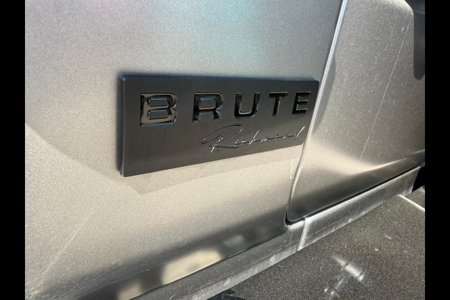 Jeep Wrangler BRUTE Richmond Sahara 4xe 380 | Hardtop/Soft top | Skyview