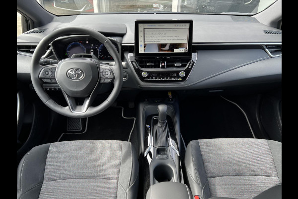Toyota Corolla Touring Sports 140 Dynamic Plus | Stoel + Stuurverwarming, 17 inch, Parkeersensoren, Keyless, Groot scherm