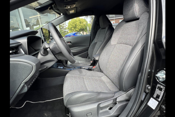 Toyota Corolla Touring Sports 140 Dynamic Plus | Stoel + Stuurverwarming, 17 inch, Parkeersensoren, Keyless, Groot scherm