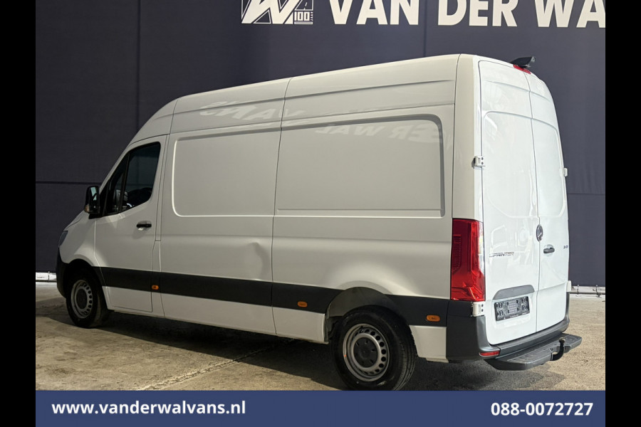 Mercedes-Benz Sprinter 211 CDI 115pk L2H2 Euro6 Airco | Trekhaak | Bijrijdersbank Bluetooth telefoonvoorbereiding