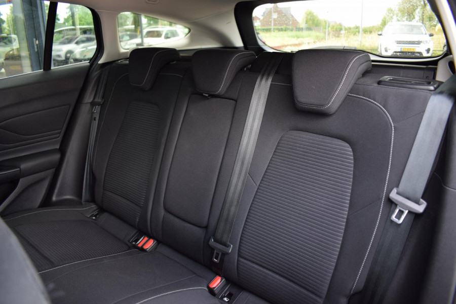 Ford FOCUS Wagon 1.0 EcoBoost Titanium Business | Apple CarPlay | Climate | Cruise | 17” LM