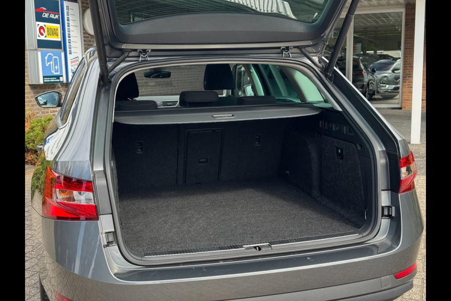 Škoda Superb Combi 1.4 TSI iV Business Edition Plus PHEV | Navi, 360 Camera, Stoel+Achterb.verw., ACC, El. A.klep | Dealeroh. |