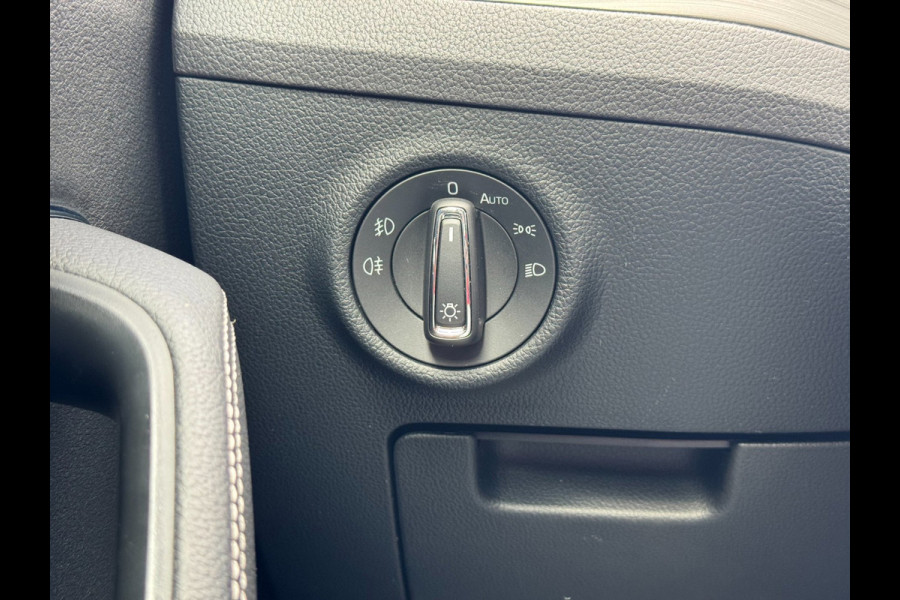 Škoda Superb Combi 1.4 TSI iV Business Edition Plus PHEV | Navi, 360 Camera, Stoel+Achterb.verw., ACC, El. A.klep | Dealeroh. |