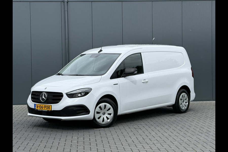 Mercedes-Benz eCitan 112 Pro L2H1 / 51 kWh / RIJKLAAR !! / 3.369 KM / High Performance LED-koplampen / CAMERA / ECC / CRUISE / TREKHAAK / STOELVERWAR
