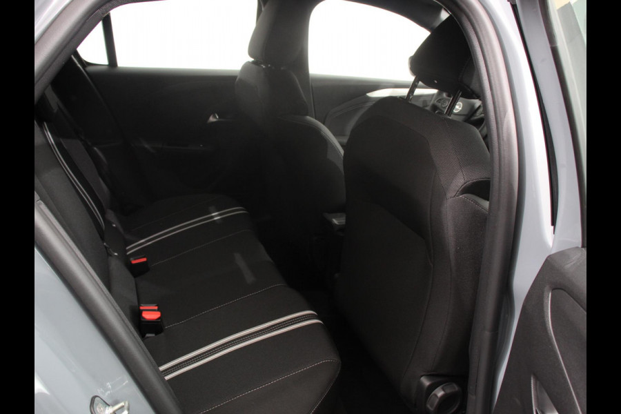 Opel CORSA-E Long Range GS Automaat Navigatie Apple Carplay/Android Auto Lichtmetalen Velgen Cruise Control