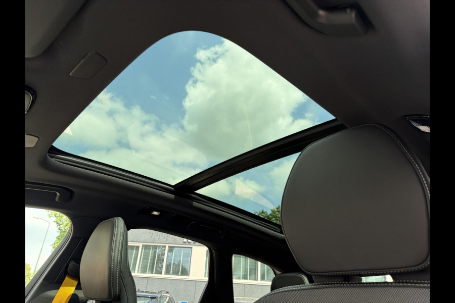 Volvo XC60 2.0 T8 Plug-in-hybrid AWD Polestar Engineered ELEKTRISCHE TREKHAAK| VOLVO DEALER ONDERHOUDEN RECENT ONDERHOUD GEHAD| ELEKTRISCHE STOELEN MET MEMORY| HARMAN KARDON| PANORAMADAK| HEAD UP DISPLAY| 360 CAMERA| ACHTERBANK VERWARMD