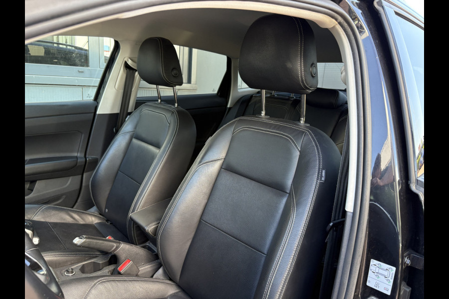 Volkswagen Taigo 1.0 TSi Life Business LEDER/CAMERA/NAVI/VIRTUAL/ADAPT.CRUISE/PDC