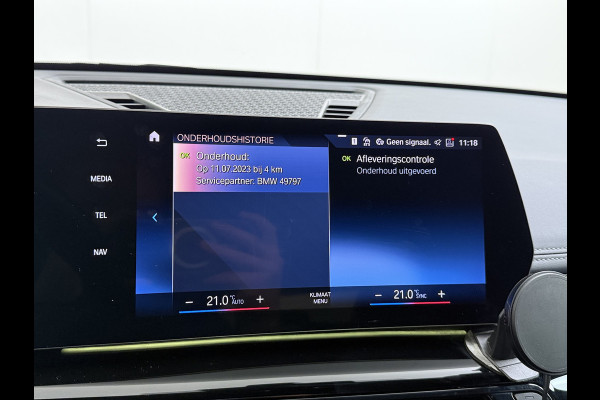 BMW iX1 xDrive30 313PK 4WD M-Pack Launch Edition SOH 100% Leder Harman/Kardon®-Audio Android Auto Apple Carplay Camera Adaptief onderste AWD Live Cockpit Plus Privacy Glas Led Elek.Achterklep Lmv 19" Isofix DAB Origineel Nederlandse Auto