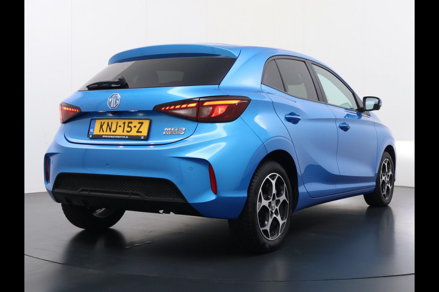 MG MG3 Hybrid+ 1.5 Hybrid+ Luxury | ONDERHOUD GEHAD BIJ DEALER, DIRECT LEVERBAAR | 7 JAAR MG FABRIEKS GARANTIE TM 02-2032 | STOEL + STUURVERWARMING | 360 CAMERA | ADAP. CRUISE | DODE HOEK | KEYLESS | APPLE CARPLAY |
